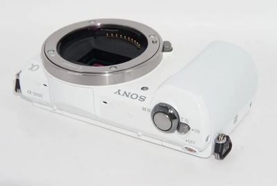 Sony Alpha a5000 Image