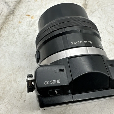 Sony Alpha a5000 Image
