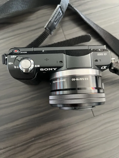 Sony Alpha a5000 Image