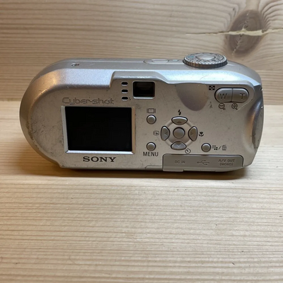 Sony DSCP73 Image