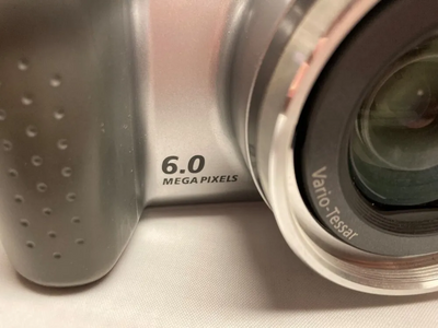 Sony Super SteadyShot Cyber-shot Image