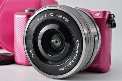 Sony Alpha a5000 Image