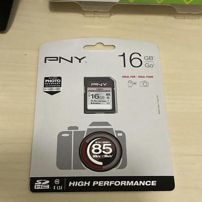 Vivitar F128 Image
