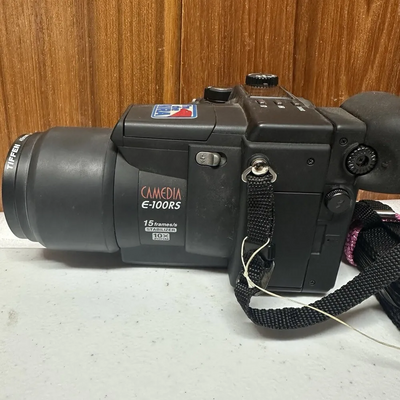 Zoom Camedia E-100 RS Image