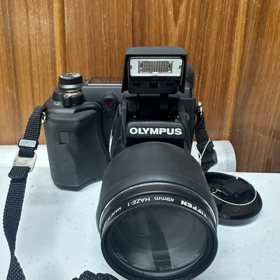 Zoom Camedia E-100 RS Image