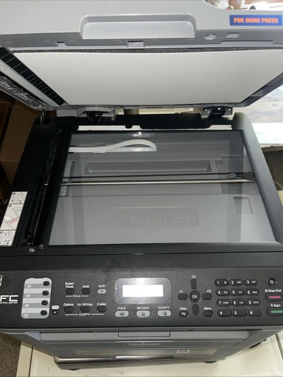 Brother MFC-L2700DW Image