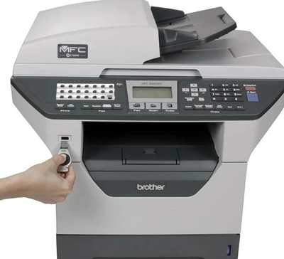 Brother MFC-8480DN Image
