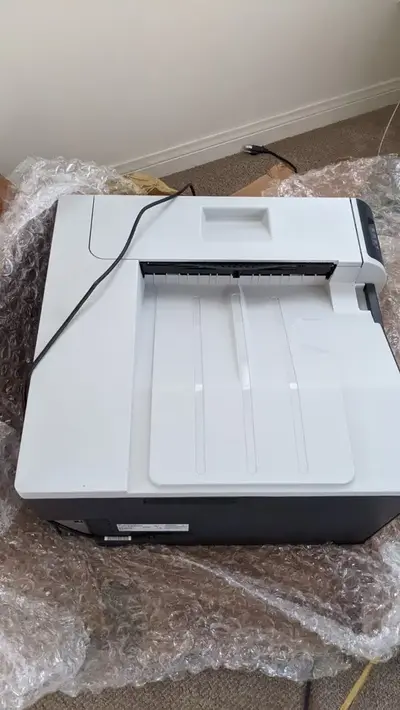 HP LaserJet Pro CP5225dn Image
