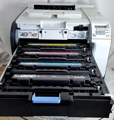 HP LaserJet CP2025dn Image