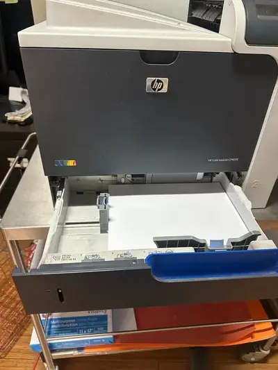 HP LaserJet CP4025N Image