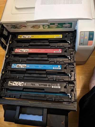 HP Laserjet cp1215 Image