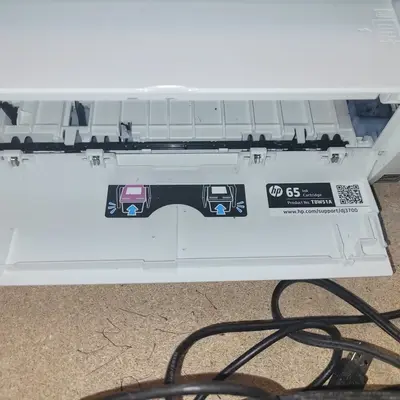 HP Deskjet 3755 all-in-one printer Image
