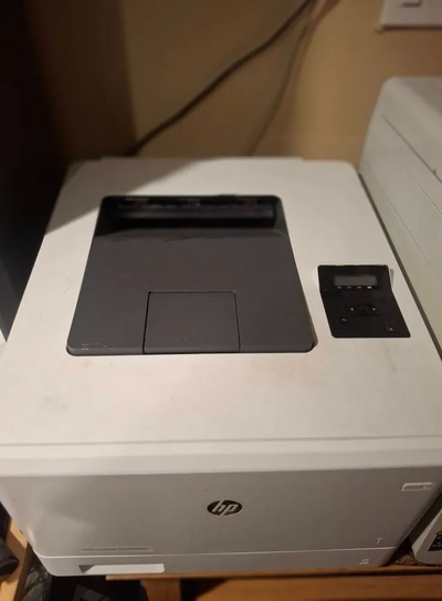 HP Color laserjet pro m452dn Image