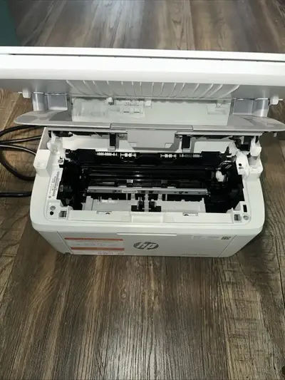 HP Laserjet MFP M140we Image