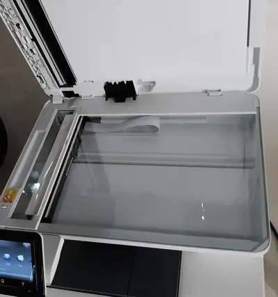 HP Color laserjet mfp m477fnw Image