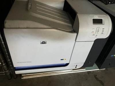 HP LaserJet CP3525DN Image