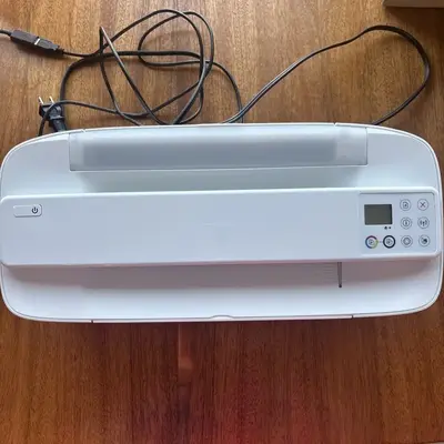 HP Deskjet 3755 all-in-one printer Image