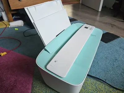 HP Deskjet 3755 all-in-one printer Image