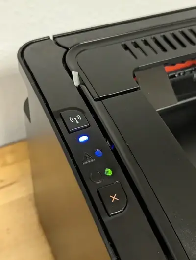 HP P1102W Image