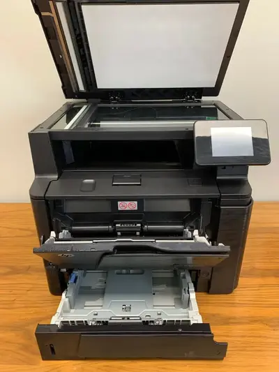 HP LaserJet M425DN Image