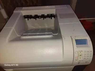 HP Laserjet P4015n Image