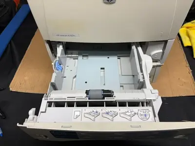 HP LaserJet 4350tn Image