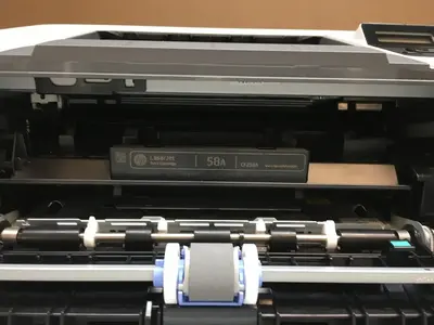 HP M404dn Image