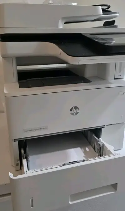 HP LaserJet Enterprise M528dn Image