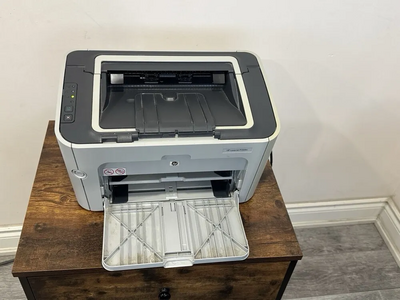 HP LaserJet P1505N Image