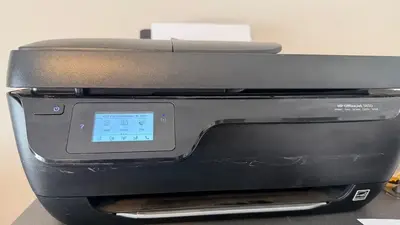 HP OfficeJet 3830 Image
