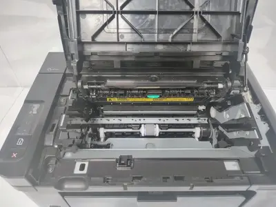 HP P1606DN Image