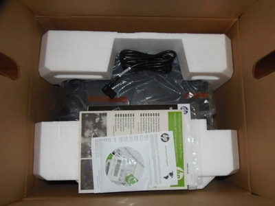 HP LaserJet CP3525N Image