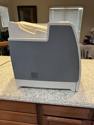 HP Color Laserjet CP4005n Image