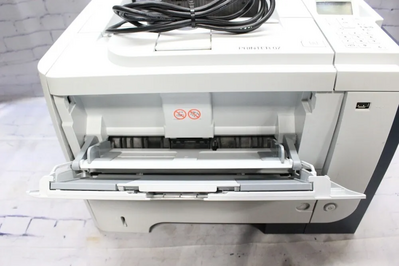 HP LaserJet Enterprise P3015n Image