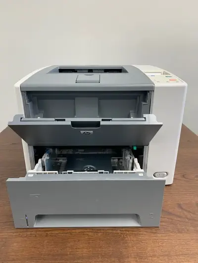 HP LaserJet P3005DN Image