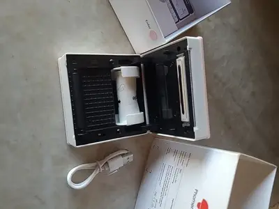 Phomemo M02 white photo printer Image