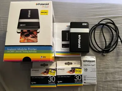 Polaroid CZA-10011B PoGo Instant Image