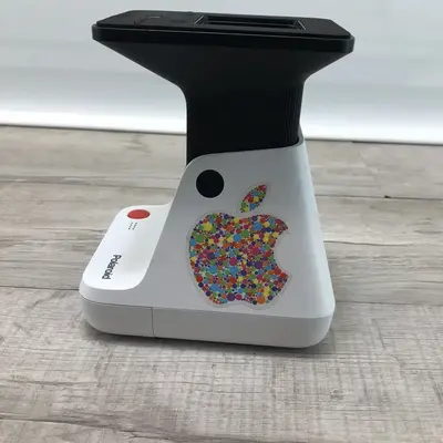 Polaroid Lab Image