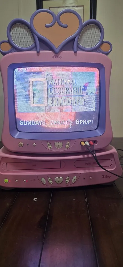 Disney DVD2100-P Image
