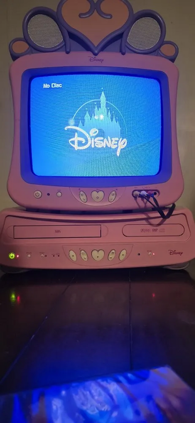 Disney DVD2100-P Image