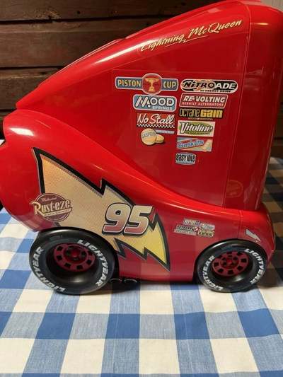 Disney Pixar cars lightning mcqueen Image