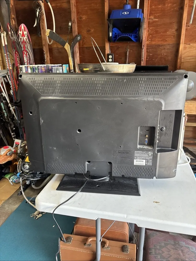 Emerson Lc320em2f Image