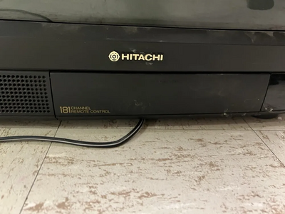 Hitachi CT2033B Image