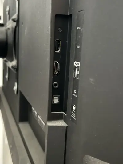 Insignia NS-39DR510NA17 Image