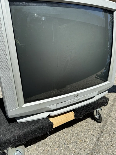 JVC AV-32D302 Image