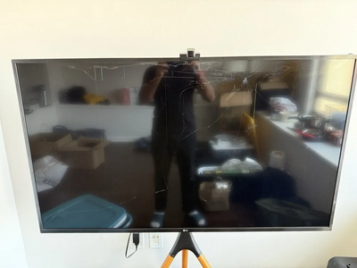 LG 55UN7300PUF Image