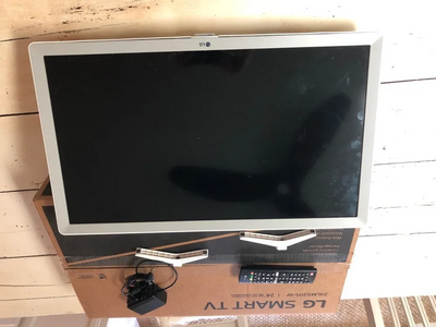 LG 24LM520S-WU Image