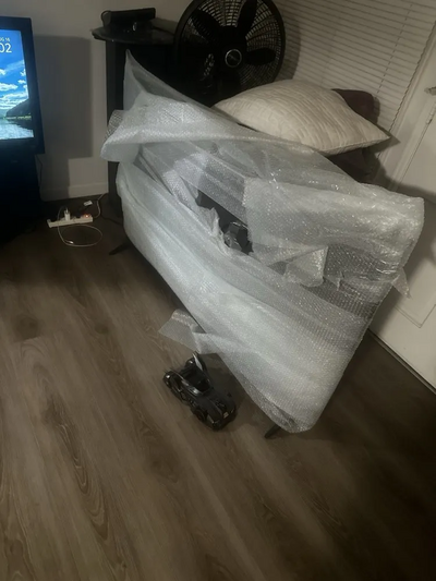 LG Un Image