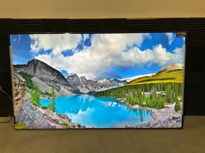 LG Uq8000 aub Image