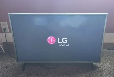 LG 32LJ550M-UB Image